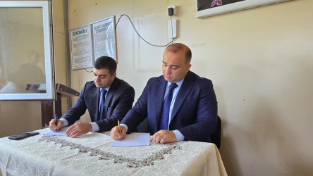 Kəlbəcər rayon İcra Hakimiyyətinin başçısı Azər Qocayev, Kəlbəcər rayon Prokuroru İlkin İsmayılov Oğuz rayonu, Calud-1 qəsəbəsi, Kəlbəcər rayon 95 nömrəli tam orta məktəbin  inzibati binasında  həmin ərazidə yaşayan vətəndaşlar üçün səyyar-görüş qəbulunu keçirib.