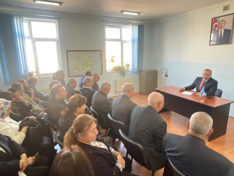 Kəlbəcər rayon İcra Hakimiyyətinin başçısı Azər Qocayev Xəzər rayonu ərazisində fəaliyyət göstərən  Kəlbəcər rayon 14 nömrəli tam orta məktəbin inzibati  binasında həmin ərazidə yaşayan vətəndaşlar üçün səyyar-görüş qəbulunu keçirib.