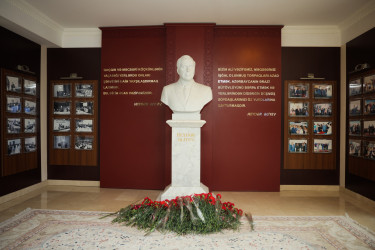 Müasir Azərbaycan dövlətinin memarı və qurucusu, xalqımızın Ümummilli Lideri Heydər Əliyevin vəfatının 22-ci ildönümü Kəlbəcər rayonunda hörmət və ehtiramla anılıb.