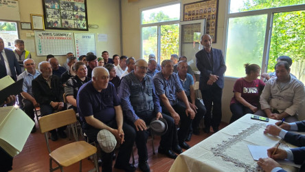 Kəlbəcər rayon İcra Hakimiyyətinin başçısı Azər Qocayev, Kəlbəcər rayon Prokuroru İlkin İsmayılov Oğuz rayonu, Calud-1 qəsəbəsi, Kəlbəcər rayon 95 nömrəli tam orta məktəbin  inzibati binasında  həmin ərazidə yaşayan vətəndaşlar üçün səyyar-görüş qəbulunu keçirib.