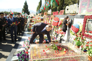 Vətən müharibəsi şəhidləri Məhərrəmli Fuad Füzuli oğlunun və Məmmədov Cavad Səfiyar oğlunun ildönümü ilə əlaqədar Şəhidlərimizin  məzarları ziyarət edilib,