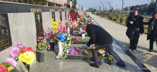 Şəhid Qabilov İsmayıl Əli oğlunun məzarı ziyarət edilib.