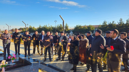 Şəhid Hüseynov Mirzə Xəlifə oğlunun ildönümündə məzarı ziyarət edilib.