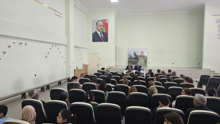 Kəlbəcər rayon İcra Hakimiyyətinin başçısı Azər Qocayev Bakı şəhəri, Qaradağ rayonu, Qobu Park-2 köçkün qəsəbəsində yaşayan vətəndaşlar üçün səyyar-görüş qəbulunu keçirib.