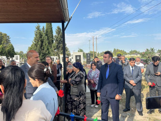 27 sentyabr “Anım Günü” ilə əlaqədar şəhid Mönsümzadə Orxan Səfiyar  oğlunun ailəsi və məzarı ziyarət edilib.