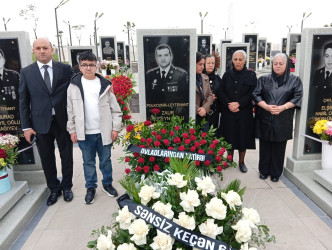 Şəhid polkovnik-leytenant Cəfərov Zaur Hüseyn  oğlunun ailəsi və məzarı ziyarət edilib.
