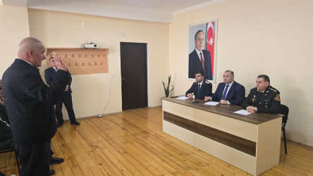 Kəlbəcər rayon İcra Hakimiyyətinin başçısı Azər Qocayev, Kəlbəcər rayon Prokuroru İlkin İsmayılov , Səfərbərlik və Hərbi Xidmətə Çağırış üzrə Dövlət Xidmətinin Kəlbəcər rayon şöbəsinin rəis polkovnik Zöhrab Camalovla birlikdə Beyləqan rayonu, 146 ailəlik Xocavənd qəsəbəsi, Xocavənd rayon Qaradağlı kənd tam orta məktəbinin inzibati binasında  həmin ərazidə yaşayan vətəndaşlar üçün səyyar-görüş qəbulunu keçirib.