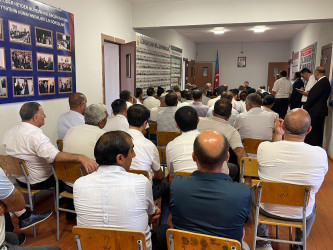 Kəlbəcər rayon İcra Hakimiyyətinin başçısı Azər Qocayev Ağdam rayon, Dördyol-1 köçkün qəsəbəsi, Kəlbəcər rayon 128 saylı tam orta məktəbin inzibati binasında həmin ərazidə yaşayan vətəndaşlar üçün səyyar-görüş qəbulunu keçirib.