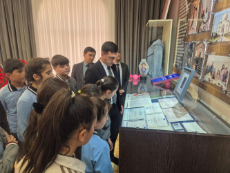 Milli Qəhrəman Hökümə Əliyevanın ailəsi ziyarət edilib.