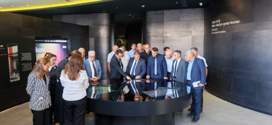 27 Sentyabr – Anım Günü ilə əlaqədar Gəncə Memorial Kompleksi ziyarət edilib
