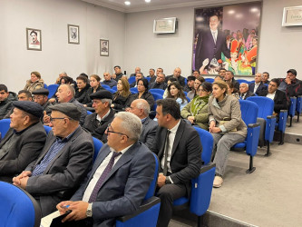 Kəlbəcər rayon İcra Hakimiyyətinin başçısı Azər Qocayev İsmayıllı şəhərində fəaliyyət göstərən Uşaq və Gənclər kitabxanasının inzibati  binasında həmin ərazidə yaşayan vətəndaşlar üçün səyyar-görüş qəbulunu keçirib.