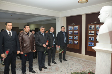 Müasir Azərbaycan dövlətinin memarı və qurucusu, xalqımızın Ümummilli Lideri Heydər Əliyevin vəfatının 22-ci ildönümü Kəlbəcər rayonunda hörmət və ehtiramla anılıb.