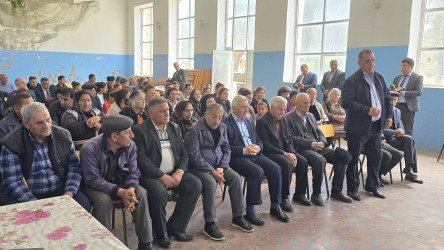 Kəlbəcər rayon İcra Hakimiyyətinin başçısı Azər Qocayev Şəmkir şəhəri, Texniki Peşə Məktəbi, Xeyir-şər yerinin binasında həmin ərazidə yaşayan vətəndaşlar üçün səyyar-görüş qəbulunu keçirib.