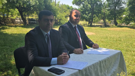 Kəlbəcər rayon İcra Hakimiyyətinin başçısı Azər Qocayev, Kəlbəcər rayon Prokuroru İlkin İsmayılov Ağsu rayonu, Hinqar kəndi, Hinqar kənd orta məktəbin  inzibati binasında  həmin ərazidə yaşayan vətəndaşlar üçün səyyar-görüş qəbulunu keçirib.