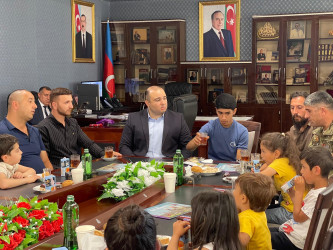 Kəlbəcər rayon İcra Hakimiyyətinin başçısı Azər Qocayev “1 iyun-Uşaqların Beynəlxalq Müdafiəsi Günü”nü şəhid  və qazi övladları ilə birgə qeyd edib.