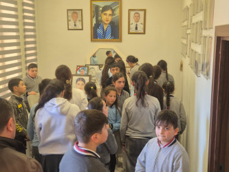 Milli Qəhrəman Hökümə Əliyevanın ailəsi ziyarət edilib.