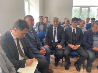 Kəlbəcər rayon İcra Hakimiyyətinin başçısı Azər Qocayev Daşkəsən rayonu, Zəylik kəndi, Zəylik kənd Mədəniyyət evinin binasında həmin ərazidə yaşayan vətəndaşlar üçün səyyar-görüş qəbulunu keçirib.