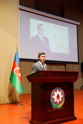 Ümummilli Lider Heydər Əliyevin anadan olmasının 103-cü ildönümünə həsr olunmuş “Zamanın fövqündə dayanan əbədiyaşar lider” mövzusunda tədbir keçirilib.