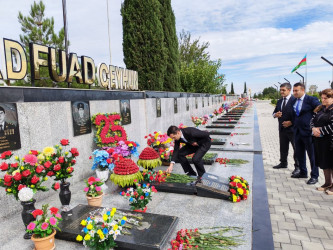 27 sentyabr “Anım Günü” ilə əlaqədar Vətən müharibəsi şəhidi Məhərrəmli Fuad Füzuli oğlunun məzarı və ailəsi ziyarət edilib
