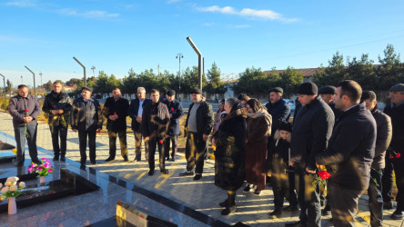 Şəhid Hüseynov Mirzə Xəlifə oğlunun ildönümündə məzarı ziyarət edilib.