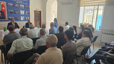 Kəlbəcər rayon İcra Hakimiyyətinin başçısı Azər Qocayev Bakı şəhəri, Sabunçu rayonu, Zabrat-1 qəsəbəsi, Kəlbəcər Rayon 84 nömrəli tam orta məktəbin binasında həmin ərazidə yaşayan vətəndaşlar üçün səyyar-görüş qəbulunu keçirib