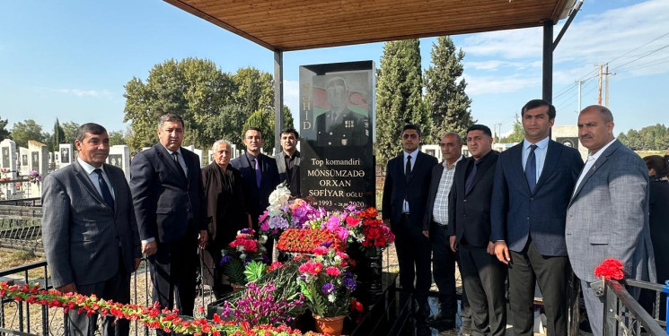 27 sentyabr “Anım Günü” ilə əlaqədar şəhid Mönsümzadə Orxan Səfiyar  oğlunun ailəsi və məzarı ziyarət edilib.