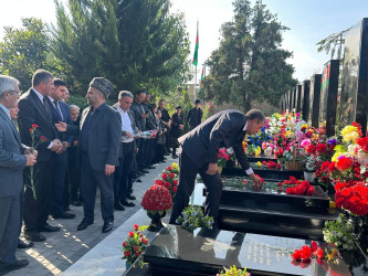 Vətən müharibəsi şəhidi, mayor Mikayılov Azər Əmrah oğlunun ailəsi və məzarı ziyarət edilib.