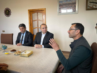 Kəlbəcər rayon İcra Hakimiyyətinin başçısı Azər Qocayev şəhid Musayev Murad Polad oğlunun ailəsini ziyarət edib.