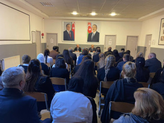 İcra Hakimiyyətinin başçısı Azər Qocayev Bakı şəhəri, Suraxanı rayonu, Kəlbəcər rayon 23 nömrəli tam orta məktəbin inzibati binasında həmin ərazidə yaşayan vətəndaşlar üçün səyyar-görüş qəbulunu keçirib.