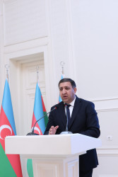 “Şəhərsalma və memarlıq ili”çərçivəsində “Ümummilli Lider Heydər Əliyevin respublikaya rəhbərlik etdiyi illər  Azərbaycan şəhərsalma və memarlığının inkişafında xüsusi mərhələ təşkil edir” mövzusunda  tədbir keçirilib.