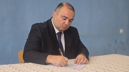 Kəlbəcər rayon İcra Hakimiyyətinin başçısı Azər Qocayev Şəmkir şəhəri, Texniki Peşə Məktəbi, Xeyir-şər yerinin binasında həmin ərazidə yaşayan vətəndaşlar üçün səyyar-görüş qəbulunu keçirib.