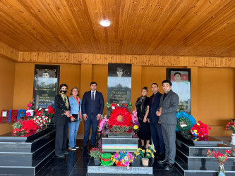 Şəhid  Rəhimli Bəxtiyar Nəsimi oğlunun ailəsi və məzarı ziyarət edilib.