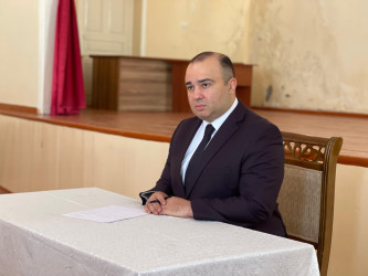 Kəlbəcər rayon İcra Hakimiyyətinin başçısı Azər Qocayev Göygöl rayonu, Çaykənd kəndində yaşayan vətəndaşlar üçün  qəbul keçirib.