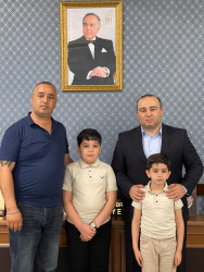 Kəlbəcər rayon İcra Hakimiyyətinin başçısı Azər Qocayev “1 iyun-Uşaqların Beynəlxalq Müdafiəsi Günü”nü şəhid  və qazi övladları ilə birgə qeyd edib.