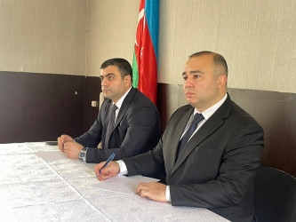 Kəlbəcər rayon İcra Hakimiyyətinin başçısı Azər Qocayev, Kəlbəcər rayon Prokuroru İlkin İsmayılov  Bərdə rayonu, Ağac Emalı Zavodunun ərazisi, Kəlbəcər rayon 41 nömrəli ümumi orta məktəbin inzibati binasında həmin ərazidə yaşayan vətəndaşlar üçün səyyar-görüş qəbulunu keçirib.