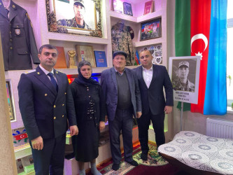 Kəlbəcər rayon İcra Hakimiyyətinin başçısı Azər Qocayev və Kəlbəcər rayon Prokuroru İlkin İsmayılov şəhid Abdullayev Həsən Aydın oğlunun ailəsini ziyarət edib.