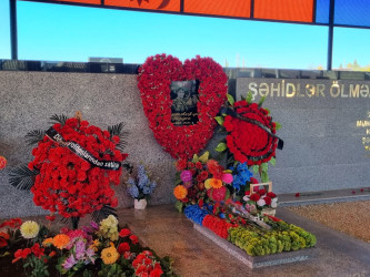 8 noyabr Zəfər günü ərəfəsində Şəhid Tağıyev Eşqin Asif oğlunun məzarı ziyarət edilib.