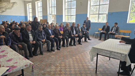 Kəlbəcər rayon İcra Hakimiyyətinin başçısı Azər Qocayev Şəmkir şəhəri, Texniki Peşə Məktəbi, Xeyir-şər yerinin binasında həmin ərazidə yaşayan vətəndaşlar üçün səyyar-görüş qəbulunu keçirib.