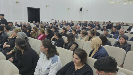 Kəlbəcər rayon İcra Hakimiyyətinin başçısı Azər Qocayev, YAP Kəlbəcər rayon təşkilatının sədri Həbib Misirov Bərdə şəhəri,Bərdə Regional Mədəniyyət İdarəsinin inzibati binasında həmin ərazidə yaşayan vətəndaşlar üçün səyyar-görüş qəbulunu keçirib.