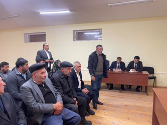 Kəlbəcər rayon İcra Hakimiyyətinin başçısı Azər Qocayev,Kəlbəcər rayon Prokuroru İlkin İsmayılov Daşkəsən rayonu, Quşçu kəndi, Quşçu kənd tam orta məktəbin inzibati binasında səyyar-görüş qəbulunu keçirib