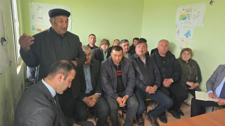 Kəlbəcər rayon İcra Hakimiyyətinin başçısı Azər Qocayev, Kəlbəcər rayon Prokuroru İlkin İsmayılov Salyan rayonu, Qırxçıraq kəndi, Qırxçıraq kənd ümumi orta məktəbinin Dağüstlü filialında  həmin ərazidə yaşayan vətəndaşlar üçün səyyar-görüş qəbulunu keçirib.