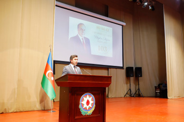 Ümummilli Lider Heydər Əliyevin anadan olmasının 103-cü ildönümünə həsr olunmuş “Zamanın fövqündə dayanan əbədiyaşar lider” mövzusunda tədbir keçirilib.