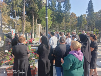 27 sentyabr “Anım Günü” ilə əlaqədar  Kəlbəcər Rayon İcra Hakimiyyətinin başçısı aparatının məsul  Əməkdaşları  antiterror əməliyyatlarında şəhid olmuş Tağızadə Cahangir Qurban oğlunun ailəsini ziyarət ediblər