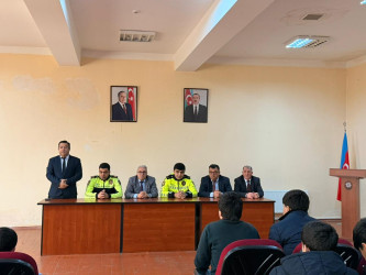 “Yol hərəkəti qaydalarına əməl etmək sizin sağlamığınızı və həyatınızı qoruyur”  mövzusunda maarifləndirici  tədbir keçirilib.
