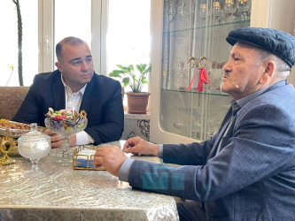 Kəlbəcər rayon İcra Hakimiyyətinin başçısı Azər Qocayev və Kəlbəcər rayon Prokuroru İlkin İsmayılov şəhid Abdullayev Həsən Aydın oğlunun ailəsini ziyarət edib.