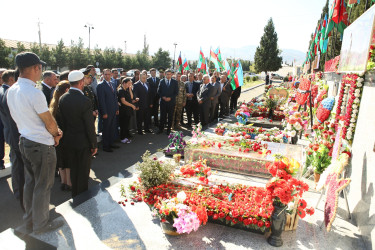 Vətən müharibəsi şəhidləri Məhərrəmli Fuad Füzuli oğlunun və Məmmədov Cavad Səfiyar oğlunun ildönümü ilə əlaqədar Şəhidlərimizin  məzarları ziyarət edilib,