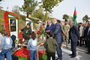 44 günlük Vətən müharibəsində şəhidlik zirvəsinə yüksəlmiş  Abdullayev Şəhriyar Kamil oğlunun ildönümü ilə əlaqədar olaraq məzarı ziyarət edilib.