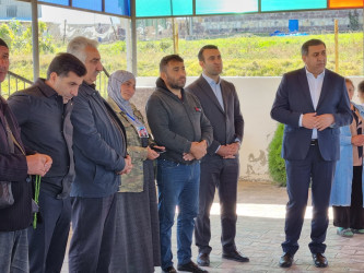 8 noyabr Zəfər günü ərəfəsində Şəhid Tağıyev Eşqin Asif oğlunun məzarı ziyarət edilib.