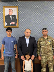 Kəlbəcər rayon İcra Hakimiyyətinin başçısı Azər Qocayev “1 iyun-Uşaqların Beynəlxalq Müdafiəsi Günü”nü şəhid  və qazi övladları ilə birgə qeyd edib.