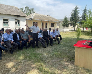 Kəlbəcər rayon İcra Hakimiyyətinin başçısı Azər Qocayev Ağdaş rayonu, Yenikənd kəndi, Yenikənd kənd tam orta məktəbinin  inzibati binasında həmin ərazidə yaşayan vətəndaşlar üçün səyyar-görüş qəbulunu keçirib.